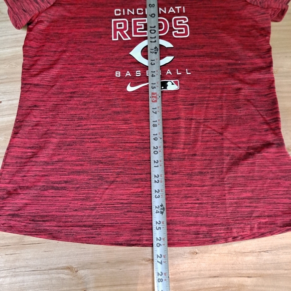 THE NIKE TEE CINCINNATI REDS WOMENS RED  T-SHIRT Size Large Dri Fit - Picture 6 of 11